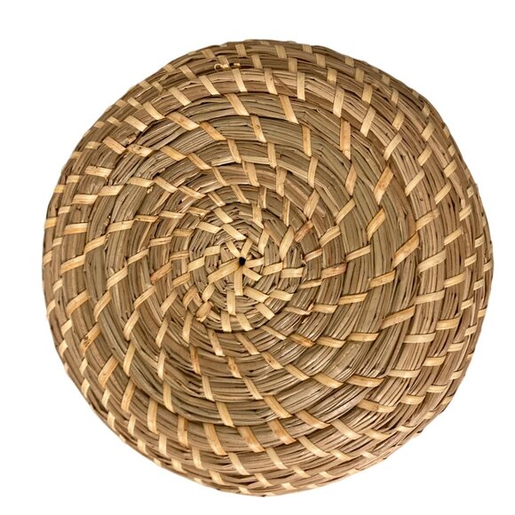 Woven Seagrass Basket With Lid - Picture 7 of 9